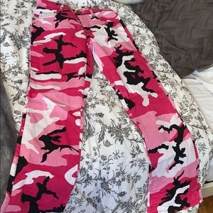 High-waist pink and black camo straight leg pants